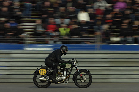 Den succesfulde weekend med klassiske motorcykler på Ring Djursland gentages.